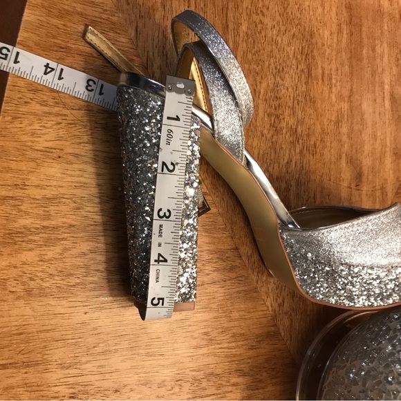 BADGLEY MISCHKA Shoes Open Toe Platform - Silver Sparkle-Size 9 -Good Condition - Picture 15 of 15